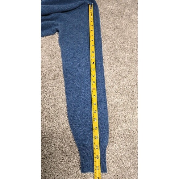 Raffi Cashmere V- Neck Sweater Soft Lightweight 100% Cashmere Blue Men's Sz L/52 - Picture 8 of 8